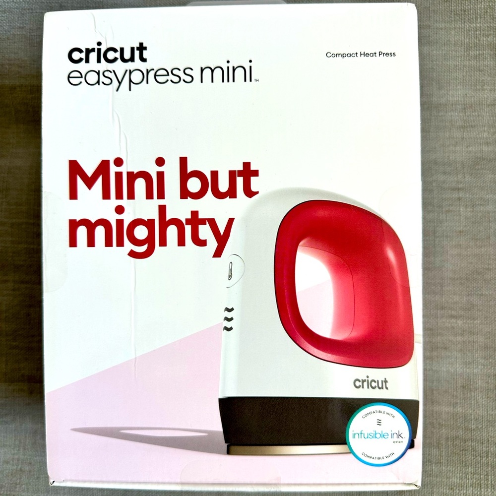 NIB never opened Cricut Easypress